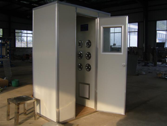 風(fēng)淋室箱體結(jié)構(gòu)是抽鉚釘?shù)膱D 風(fēng)淋室箱體結(jié)構(gòu)是抽鉚釘?shù)膱D