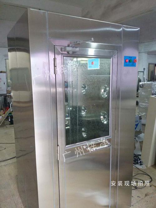 全不銹鋼風淋室圖片 全不銹鋼風淋室圖片